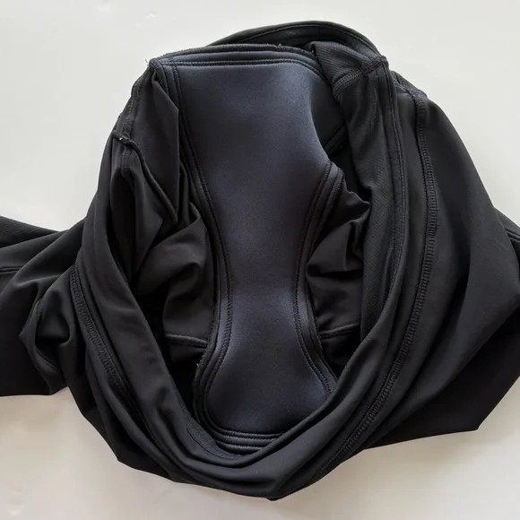 RARE Lululemon Presta Padded Shorts Black - Picture 8 of 14